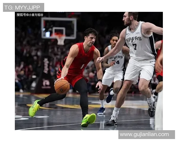 和双胞胎兄弟的距离越来越大了！开拓者锋线新星既没有3又没有D？