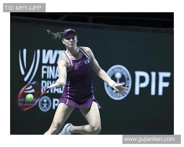 库兹娃：莱巴回绝合影让人肃然起敬，她代表别国对俄球迷是种损伤